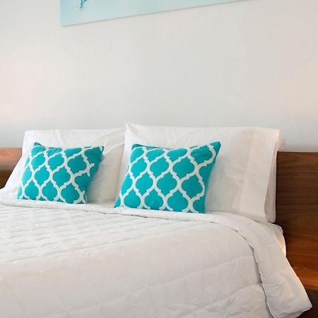 Beach Living At Island Pine Villas Blse Джорджтаун Экстерьер фото