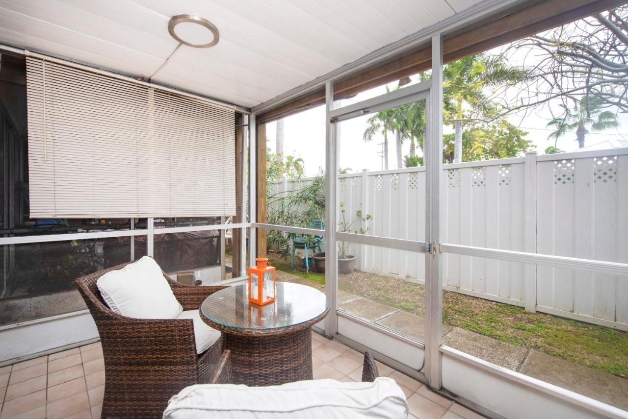 Beach Living At Island Pine Villas Blse Джорджтаун Экстерьер фото