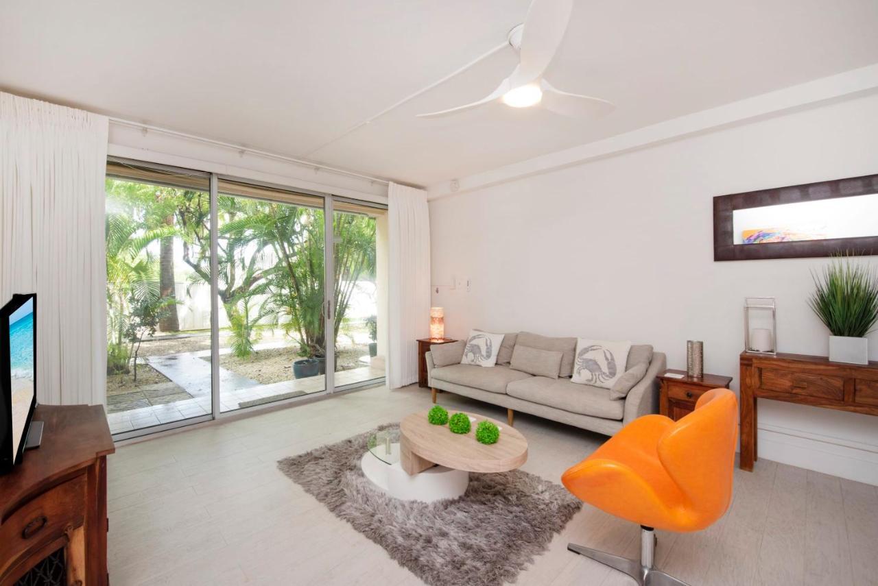 Beach Living At Island Pine Villas Blse Джорджтаун Экстерьер фото